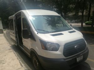 Camioneta transporte de Personal